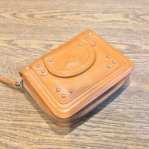 Chloe Handbags - Chloe Wallet Purse Bifold Beige Gold Woman Authentic Used